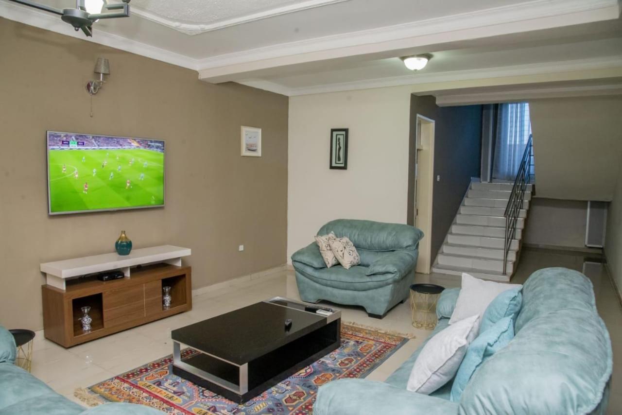 Royal Suites Apartments Лусака Экстерьер фото